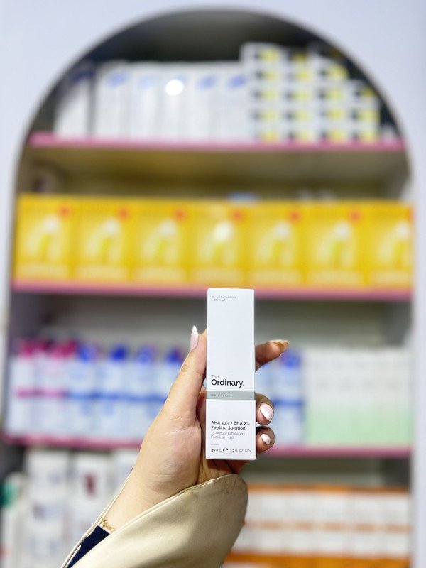 M The Ordinary AHA 30% + BHA 2% Peeling Solution