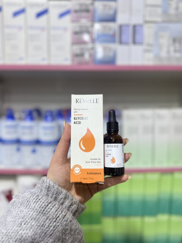 O Revuele Exfoliators Peeling Solution With Glycolic Acid