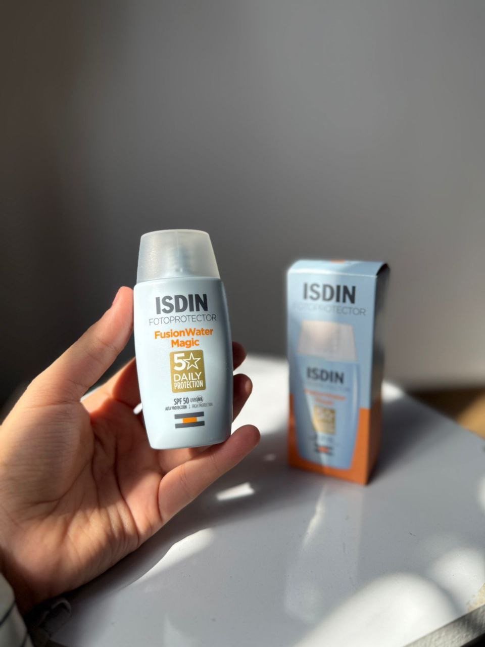 M ISDIN Fotoprotector Fusion Water Magic SPF 50