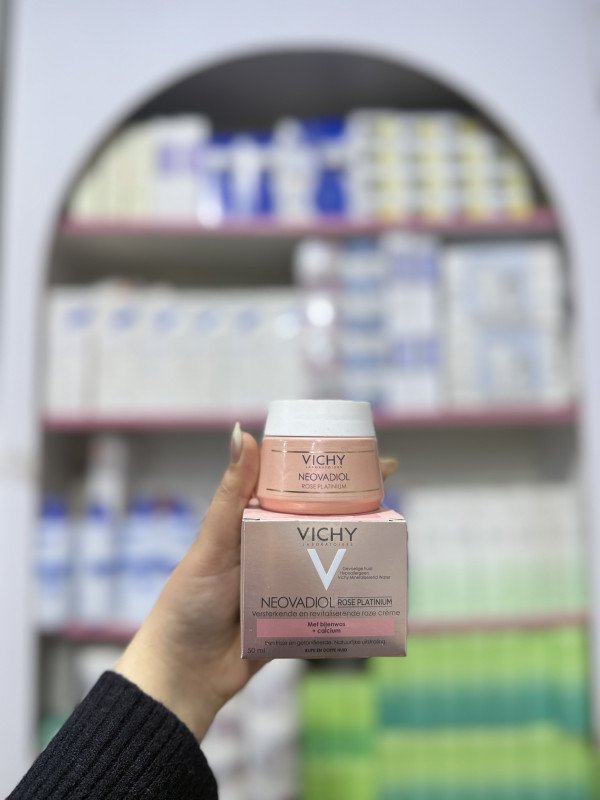 M Vichy Neovadiol Rose Platinium Fortifying & Revitalizing Rosy Cream for mature skin
