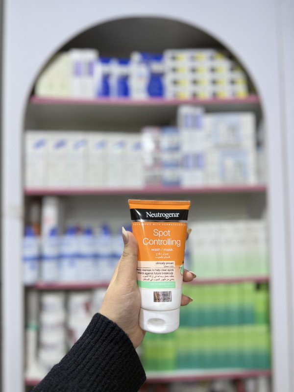 M Neutrogena Spot Controlling Oil-Free Wash Mask