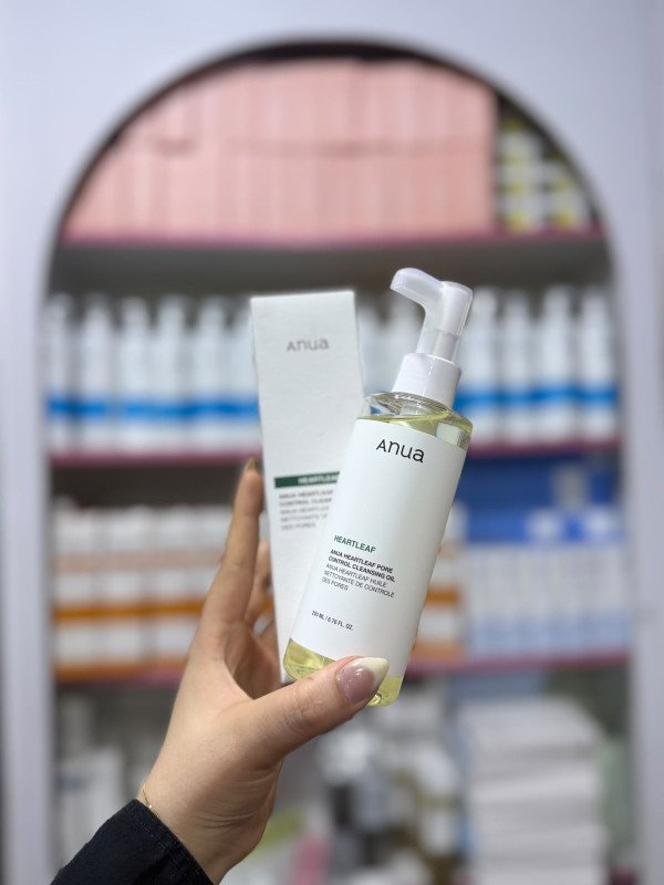 O  Anua  HEARTLEAF  ANJA HEARTLEAF PORE CONTROL CLEANSING OIL ANJA HEARTLEAF HUILE NETTOYANTE DE CONTROLE DES PORES  200NL/6.76 FL. OZ
