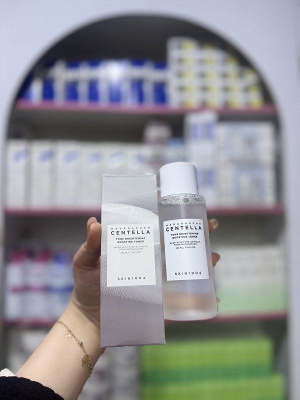 M SKIN1004 Madagascar Centella Tone Brightening Boosting Toner.