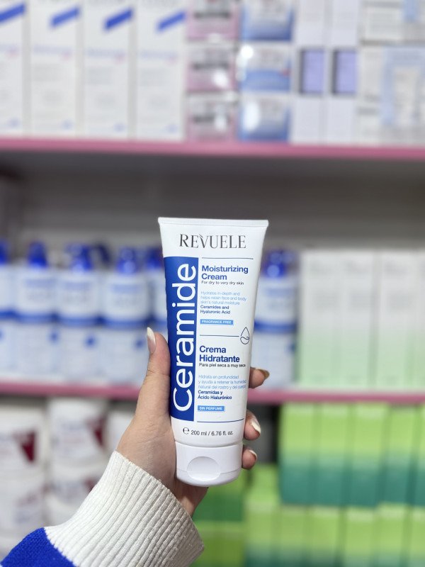 O  REVUELE Ceramide Moisturizing Cream
