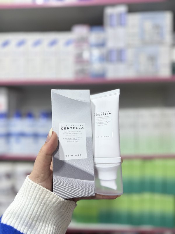 O SKIN1004 Madagascar Centella Tone Brightening Tone-Up Sunscreen