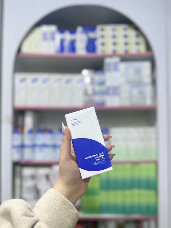 M Isntree Hyaluronic Acid Watery Sun Gel