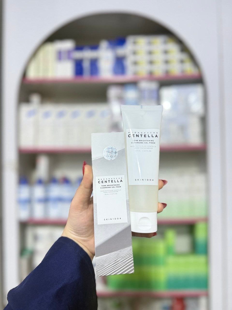 O SKIN1004 Madagascar Centella Tone Brightening Cleansing Gel Foam