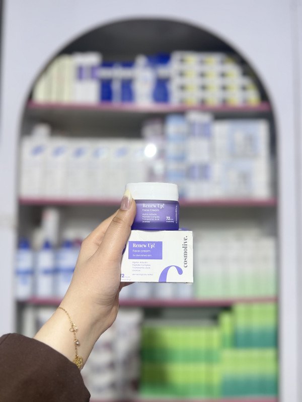 S Cosmolive Renew Up! Face Cream designed for blemished skin