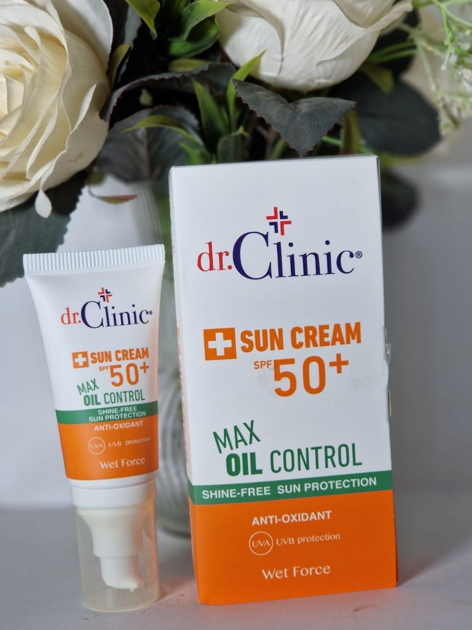 O Dr.Clinic SPF 50+ MAX OIL CONTROL