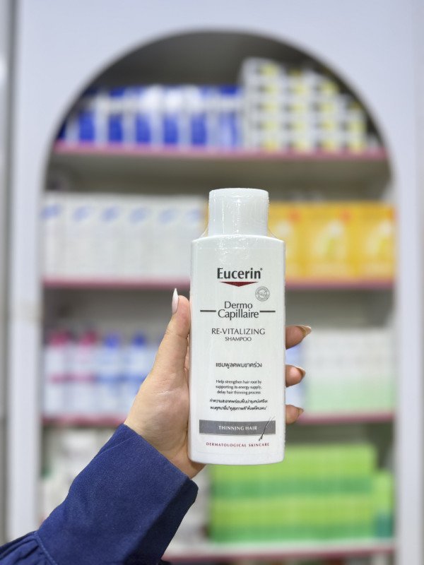 M Eucerin DermoCapillaire Re-Vitalizing Shampoo