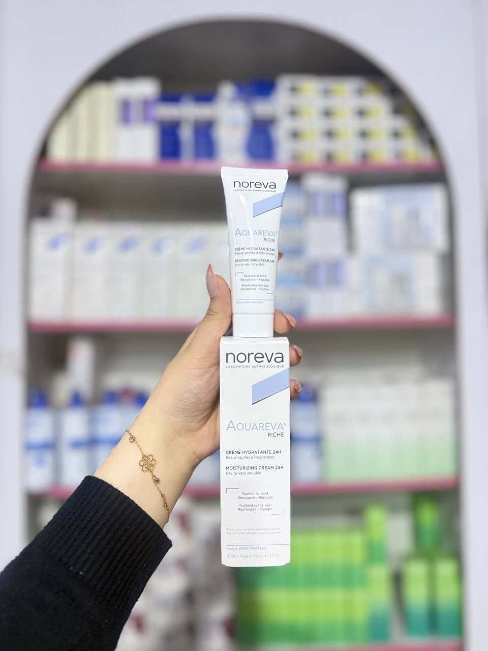 O Noreva Aquareva Rich Moisturizing Cream