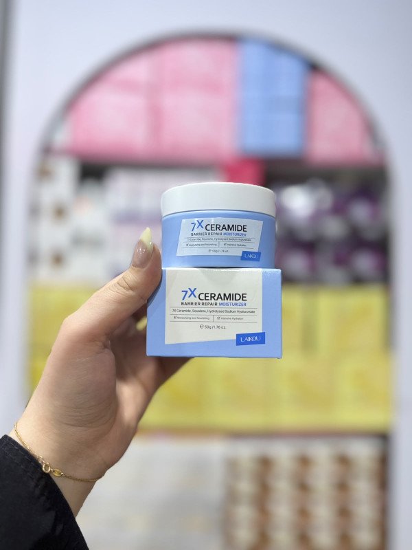 S 7X CERAMIDE BARRIER REPAIR MOISTURIZER LAND 7X CERAMIDE BARRIER REPAIR MOISTURIZER 7X Ceramide Squalane, Hydrolyzed Sodium Hyaluronate e50g/1.76 oz LAKOU