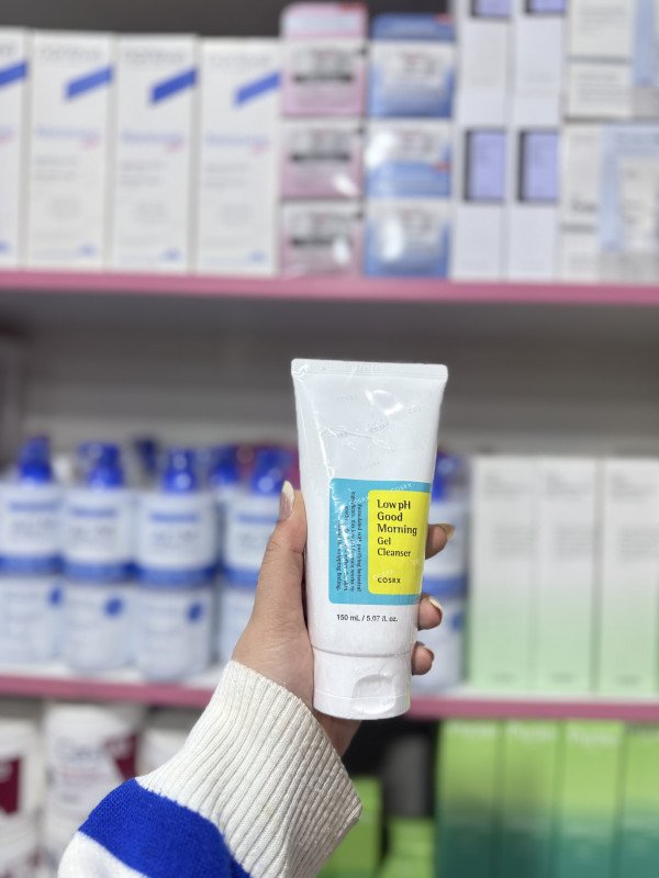 M COSRX Low pH Good Morning Gel Cleanser