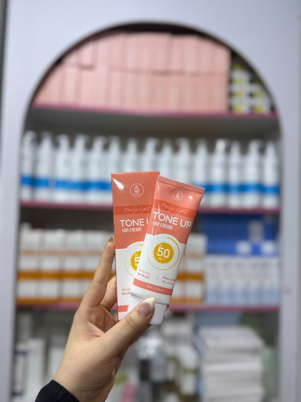 S TONE UP  SUN CREAM  50  Whiten  Stutening glow  No stic  70/237