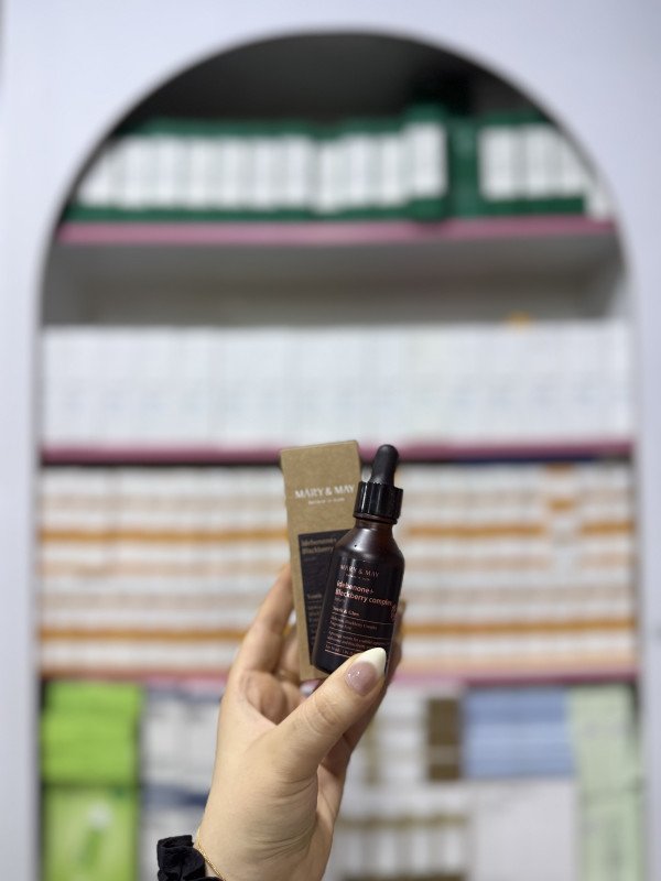 O Mary & May Idebenone + Blackberry Complex Serum