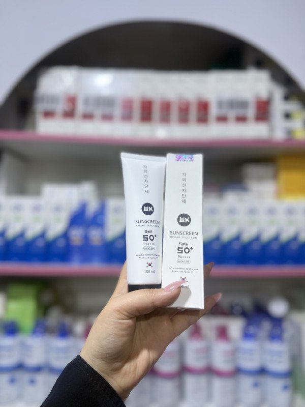 S WK Korean Sunscreen with SPF 50+ and PA