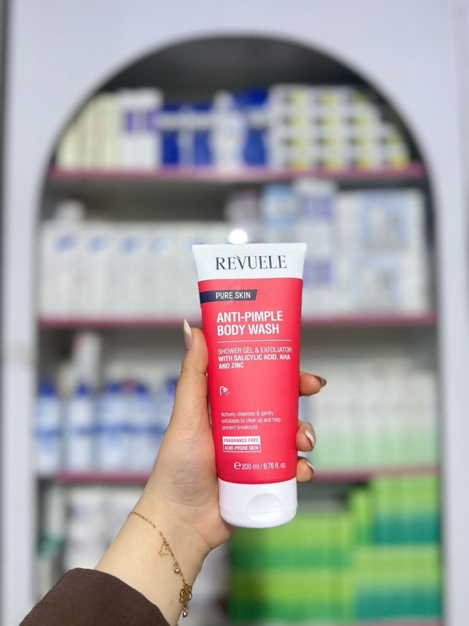 O Revuele Pure Skin Anti-Pimple Body Wash