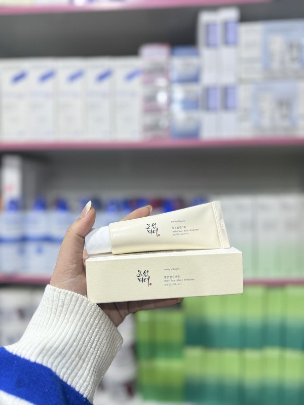 M Beauty of Joseon Relief Sun: Rice + Probiotics