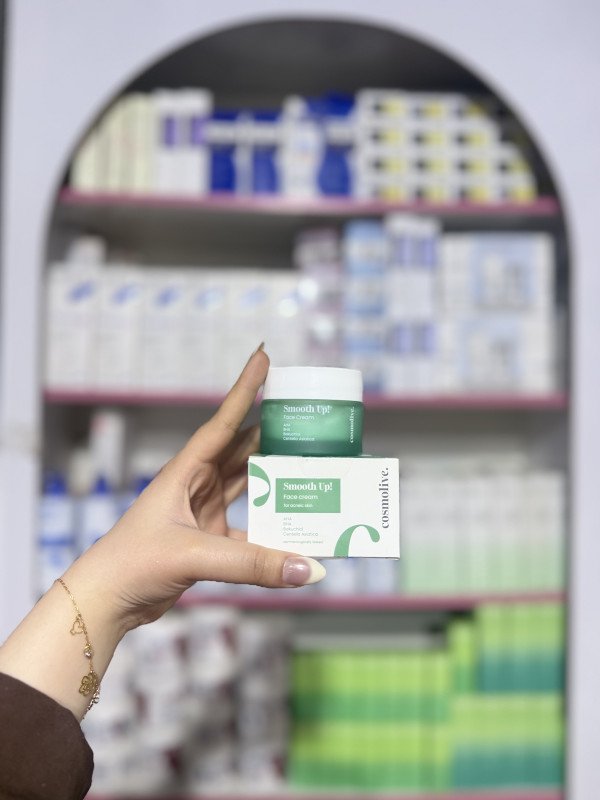 S Cosmolive Smooth Up! Face Cream is specifically formulated for acne-prone skin