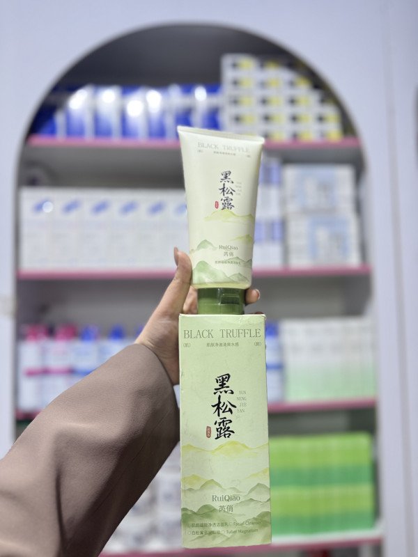S Ruiqiao Black Truffle Cleanser