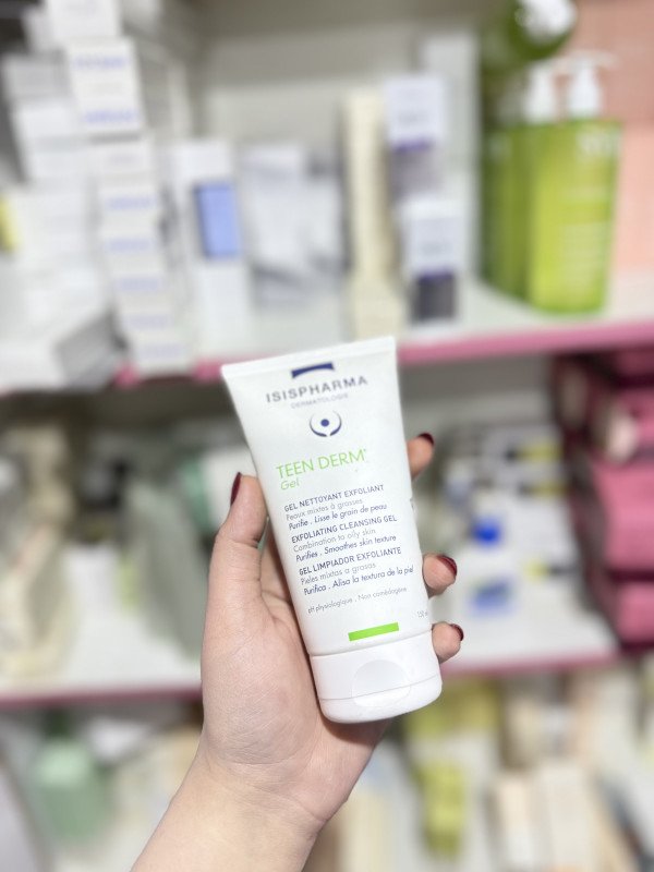 O ISIS PHARMA TEEN DERM EXFOLIATING GEL - 150ML