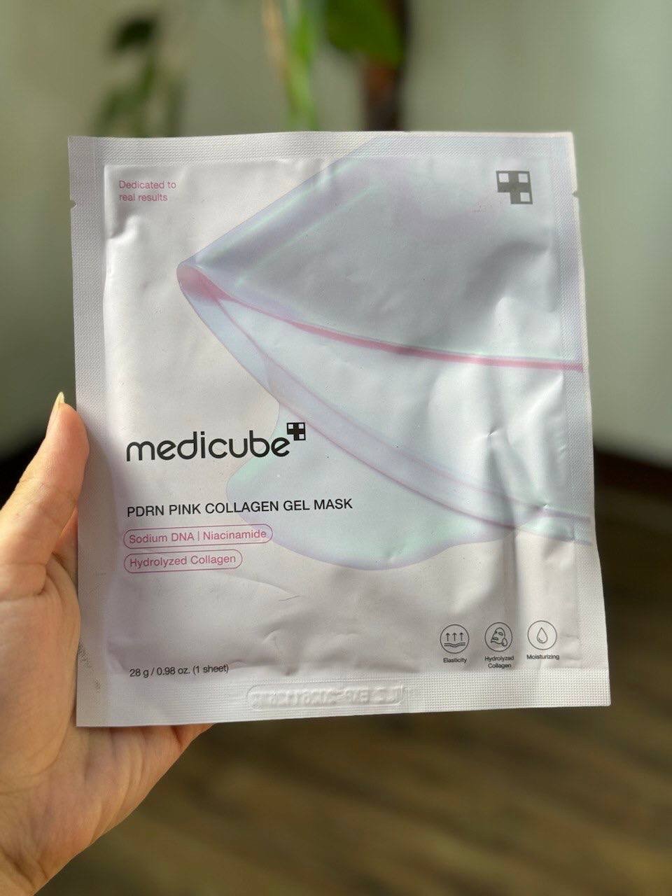 O medicube PDRN Pink Collagen Gel Mask