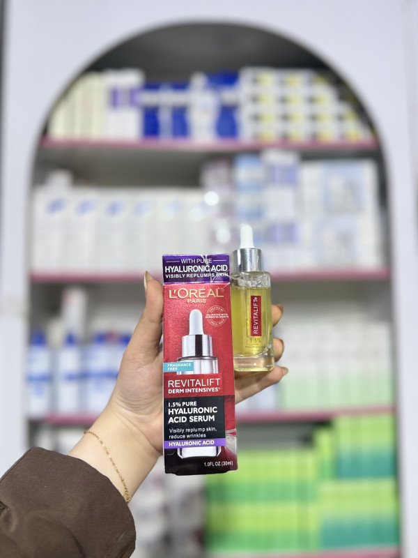 M L'Oréal Paris Revitalift Derm Intensives 1.5% Pure Hyaluronic Acid Serum