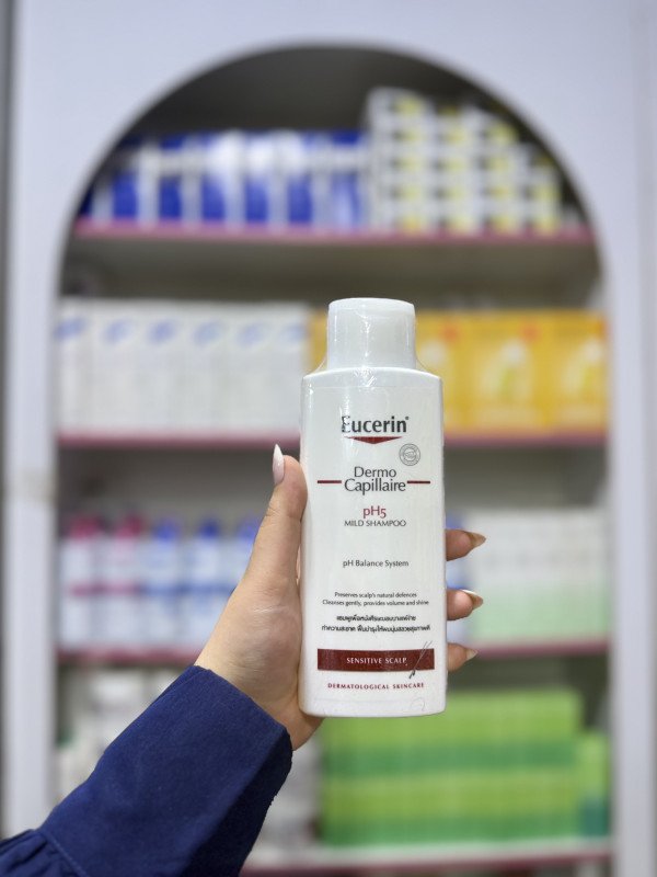 M Eucerin DermoCapillaire pH5 Mild Shampoo