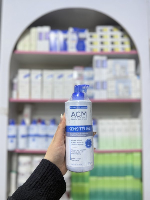 M ACM Sensitélial Ultra Rich Cleansing Gel