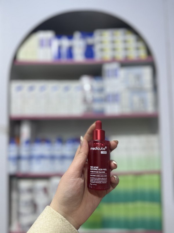 O Medicube Red Acne Succinic Acid Peel