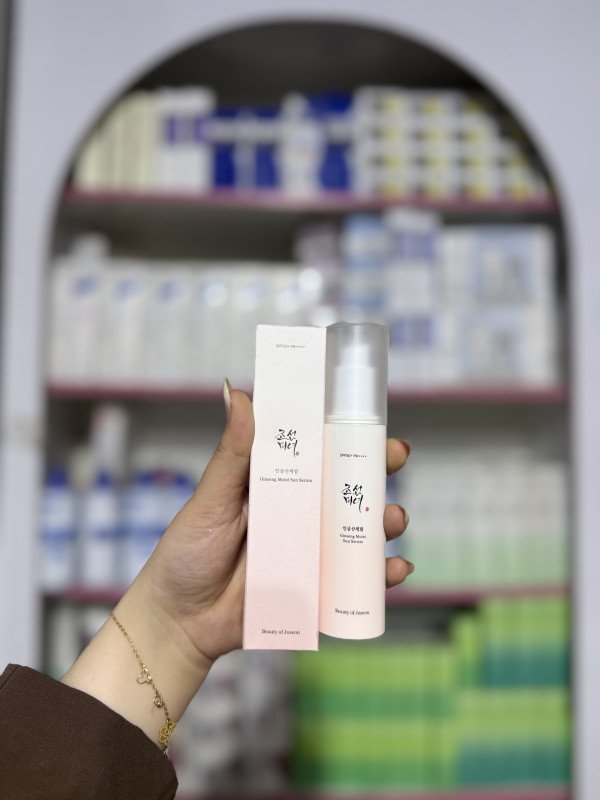 M Beauty of Joseon Ginseng Moist Sun Serum is a high-protection sunscreen serum