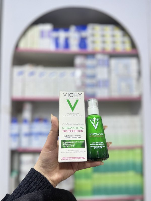 M Vichy Normaderm Phytosolution Double-Correction Daily Care moisturizer for oily and acne-prone skin