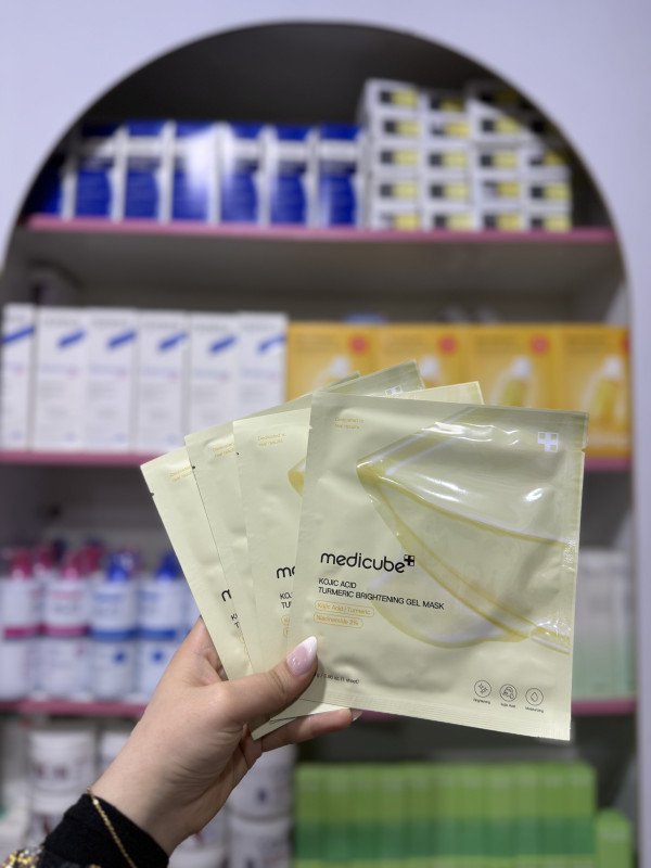 M Medicube Kojic Acid Turmeric Brightening Gel Mask