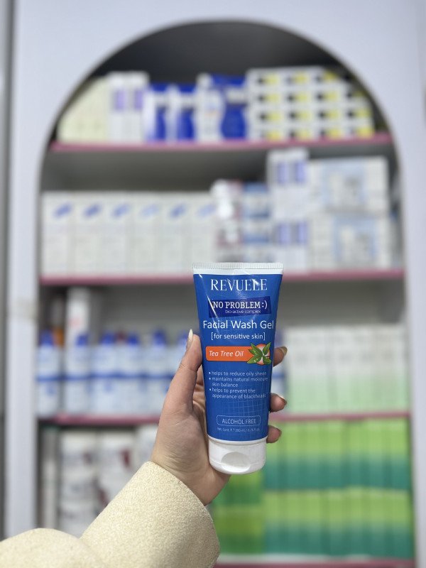 O Revuele No Problem Facial Wash Gel with Tea Tree Oi