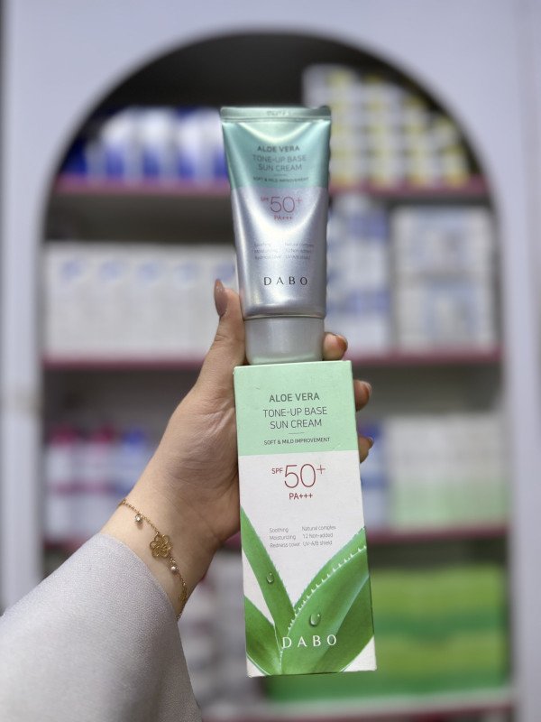 S Dabo Aloe Vera Tone-Up Base Sun Cream with SPF 50+ PA