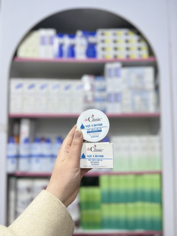 O dr.Clinic AQUA BOMB THE TRUE CREAM