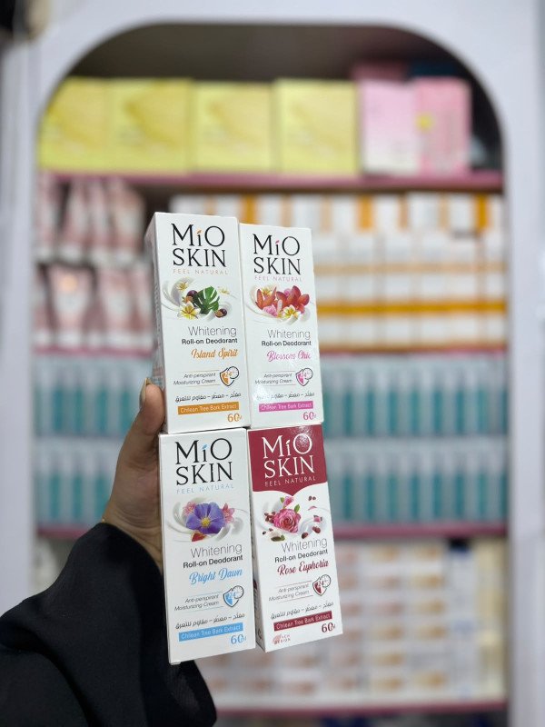 O  MiO SKIN FEEL NATURAL  Whitening Roll-on Deodorant