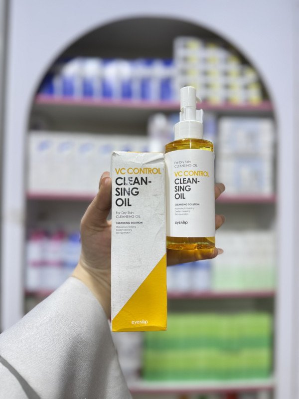 S Eyenlip VC Control Cleansing Oil