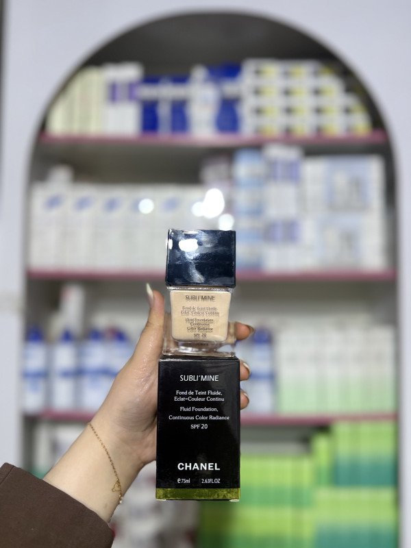M Chanel Subli'mine Fluid Foundation