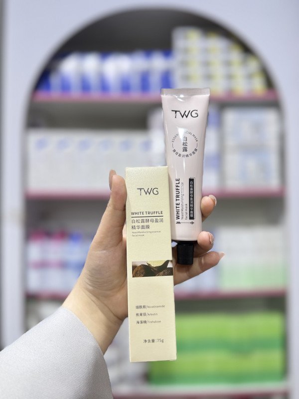 S TWG White Truffle Yeast Moisturizing Essence Facial Mask