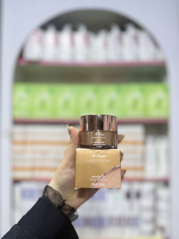 O M. Asam Magic Finish foundation mousse