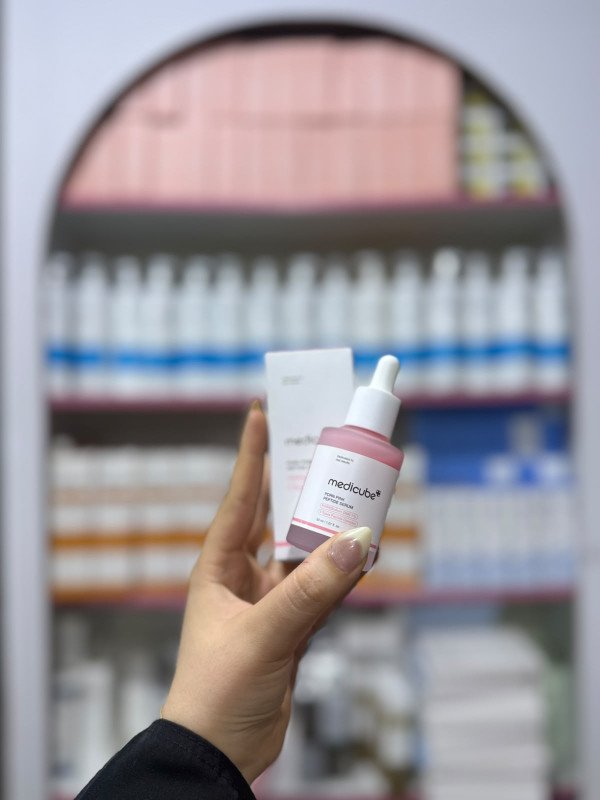 M  PDRN والببتيد الوردي Medicube PDRN Pink Peptide Serum