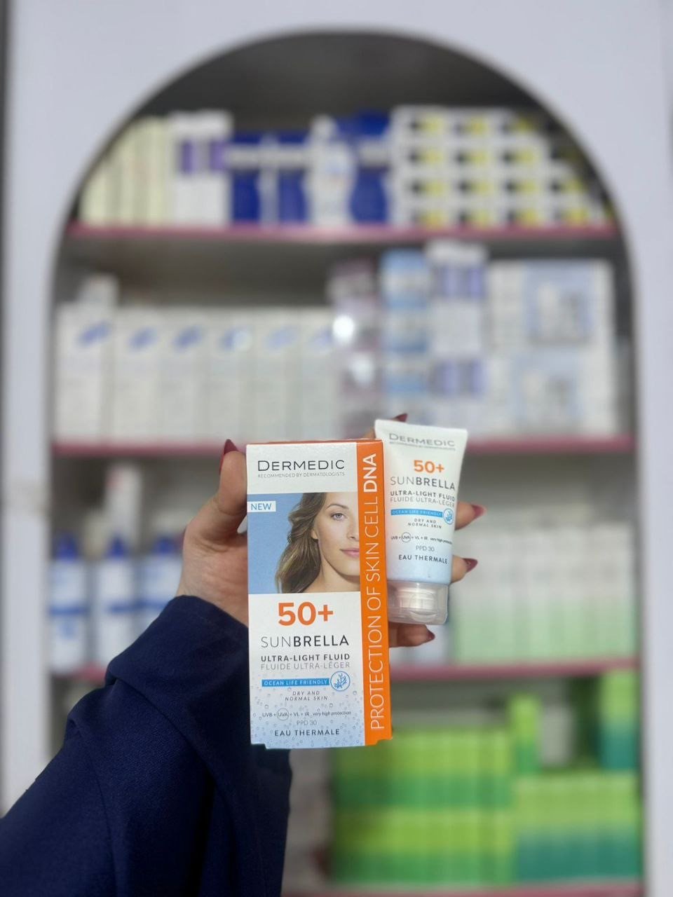 O Dermedic Sunbrella ultra-light fluid Day and normal skin