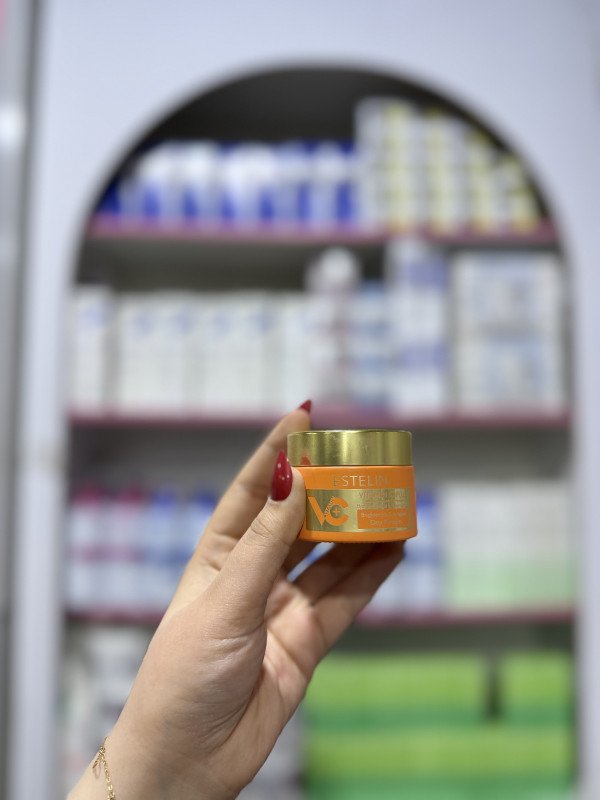 S Estelin Vitamin C Plus Hyaluronic Acid & Niacinamide Brightening Anti-Aging Day Cream